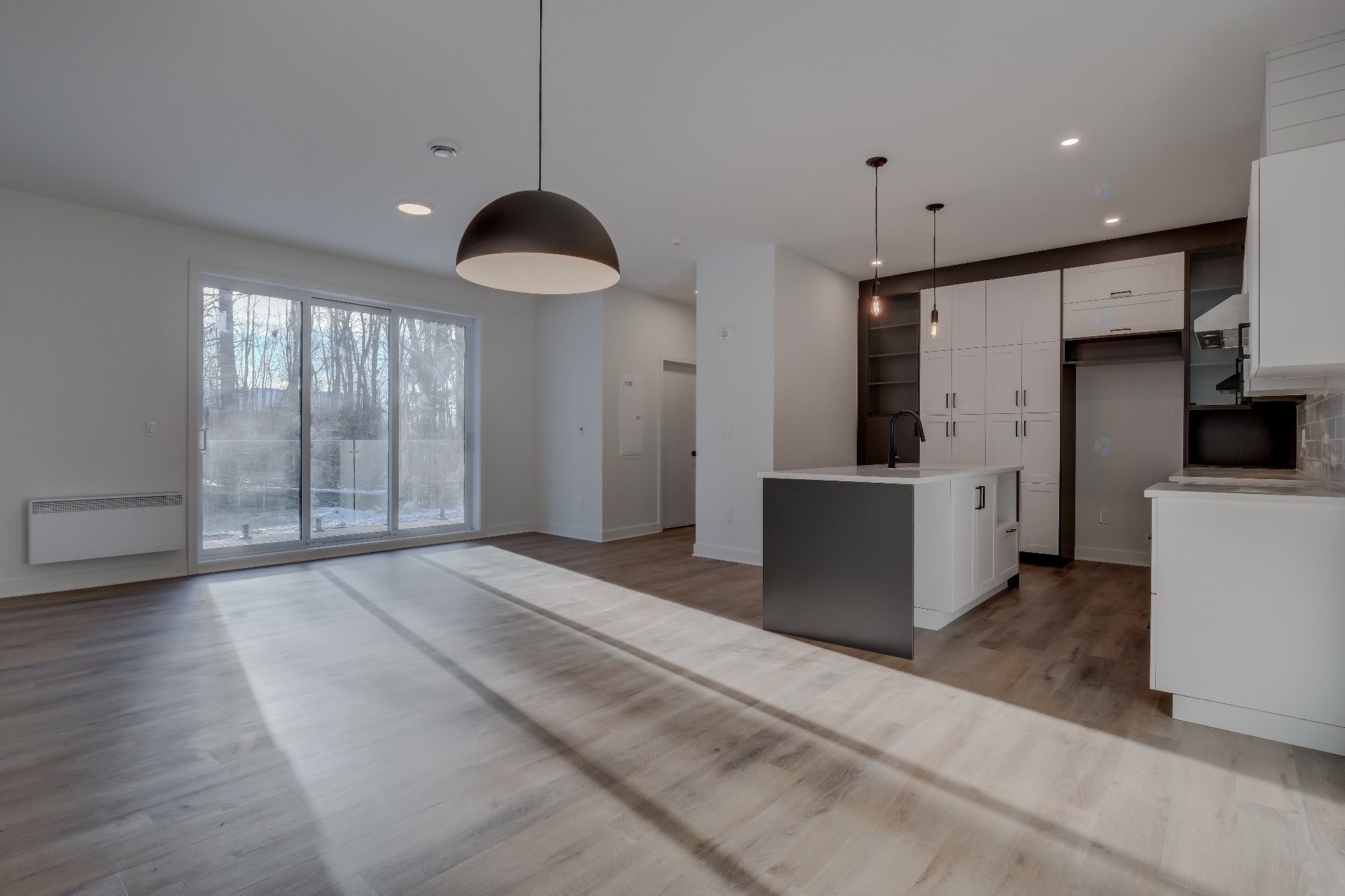 









2010


Rue De Chambly

, 102,
Saint-Bruno-de-Montarville,




QC
J3V0E5

