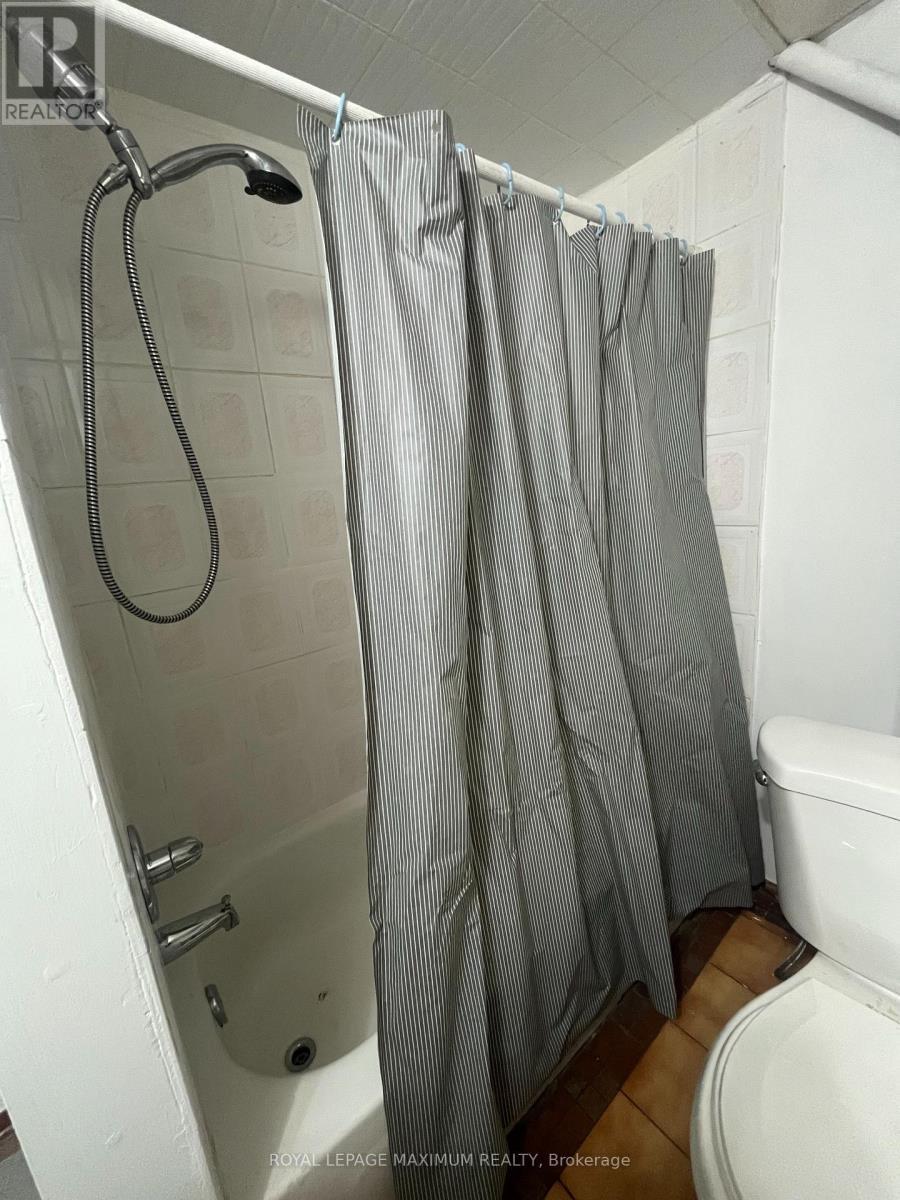 












57 PLOWSHARE CRESCENT

,
Toronto,




Ontario
M9V4Y1

