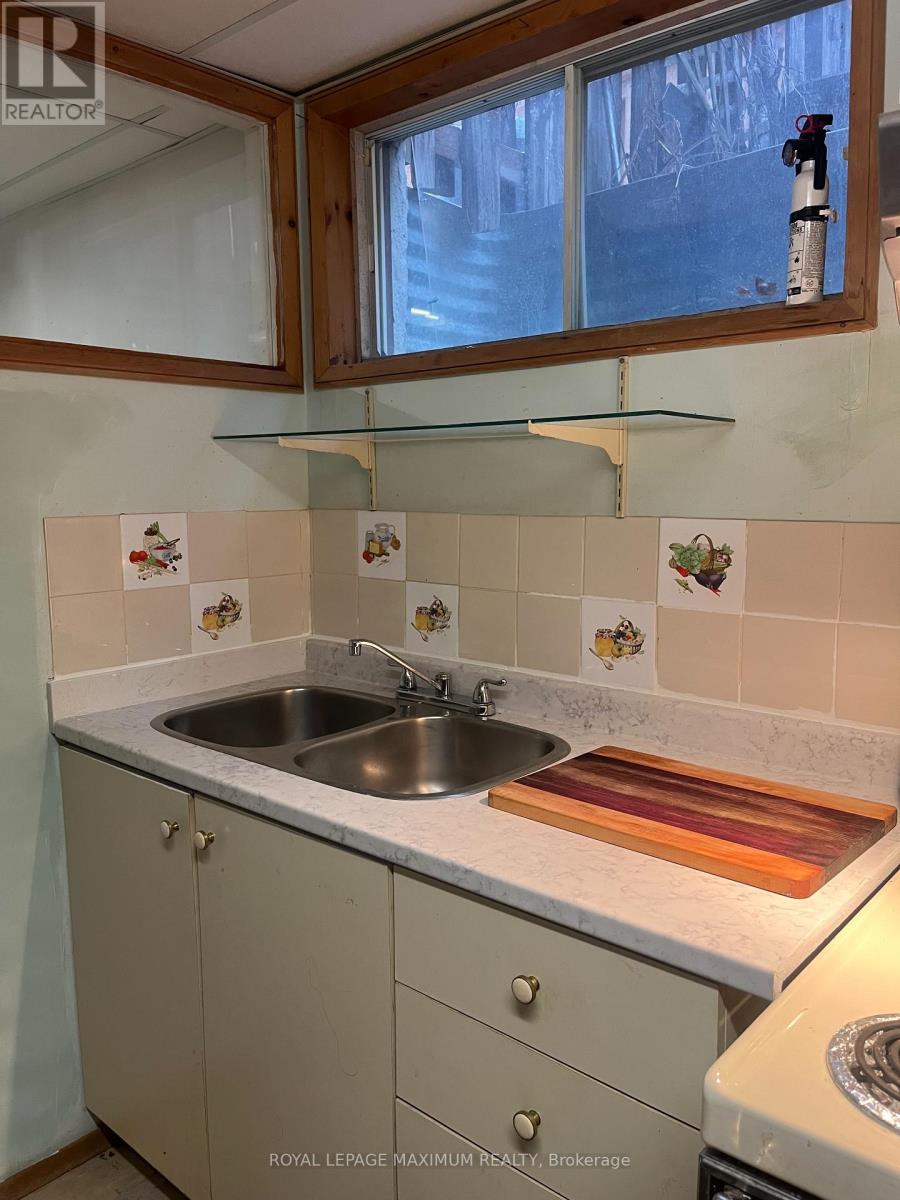 












57 PLOWSHARE CRESCENT

,
Toronto,




Ontario
M9V4Y1

