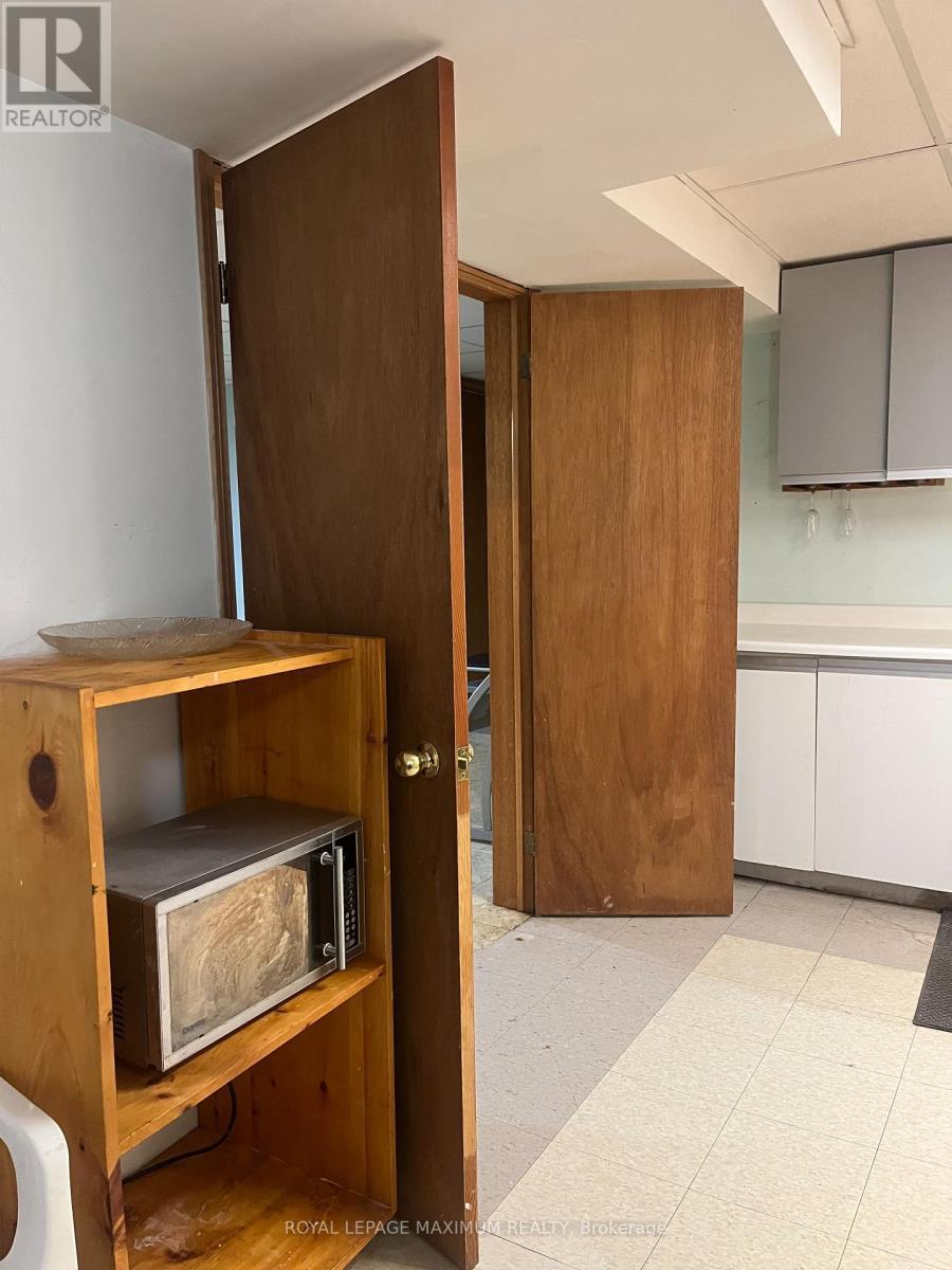 












57 PLOWSHARE CRESCENT

,
Toronto,




Ontario
M9V4Y1

