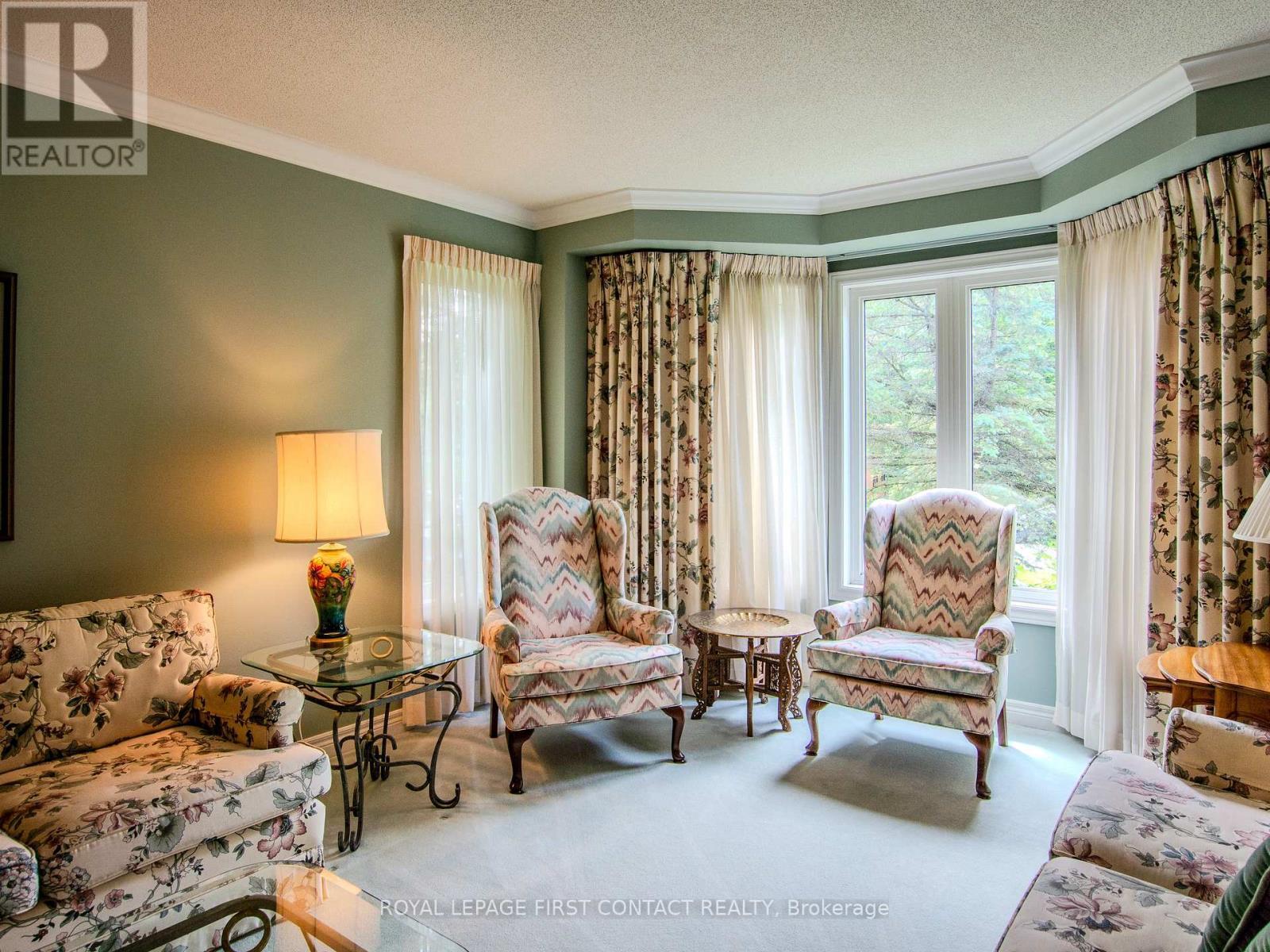 












68 ALANA DRIVE

,
Springwater,




Ontario
L4N7K8

