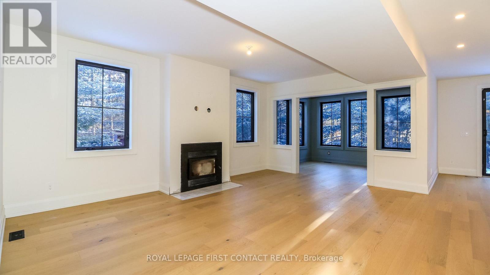 












4033 BOYD ROAD

,
Severn,




Ontario
L0K2B0

