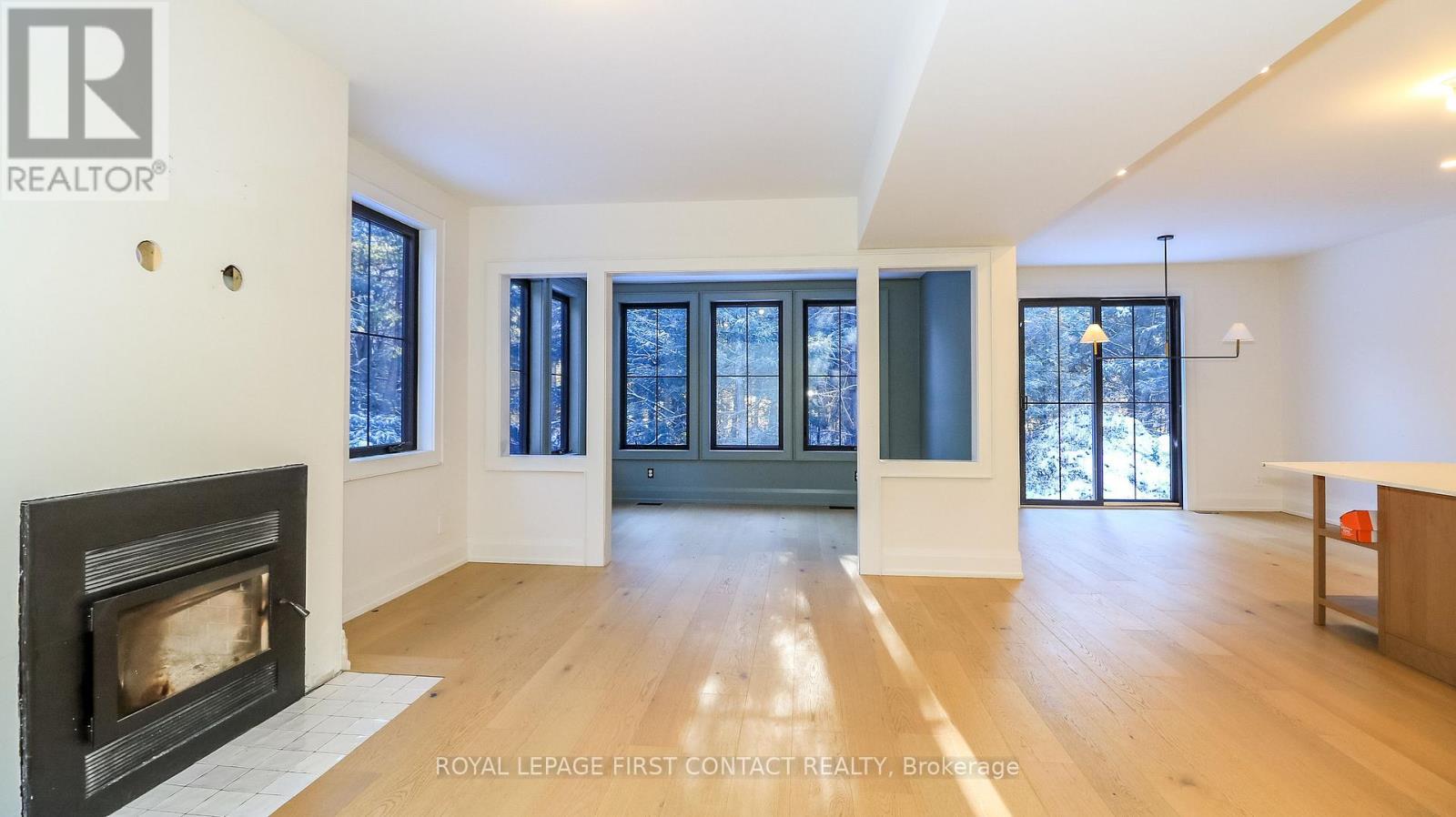 












4033 BOYD ROAD

,
Severn,




Ontario
L0K2B0

