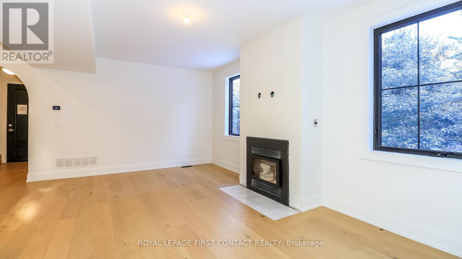 












4033 BOYD ROAD

,
Severn,




Ontario
L0K2B0

