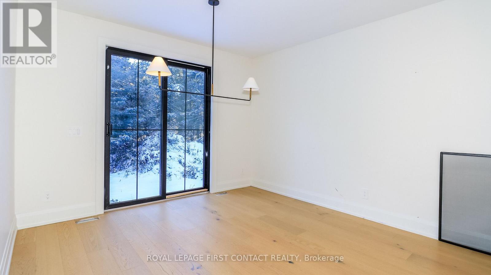 












4033 BOYD ROAD

,
Severn,




Ontario
L0K2B0

