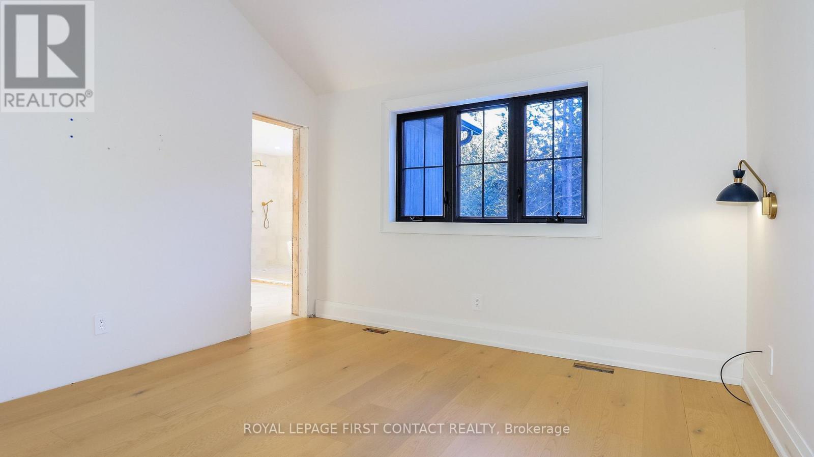 












4033 BOYD ROAD

,
Severn,




Ontario
L0K2B0

