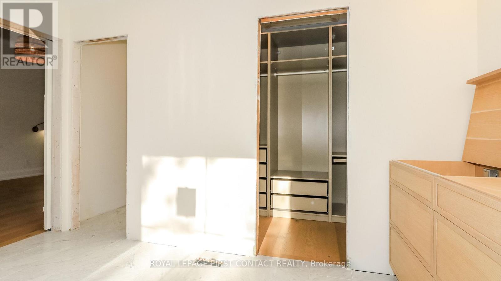 












4033 BOYD ROAD

,
Severn,




Ontario
L0K2B0

