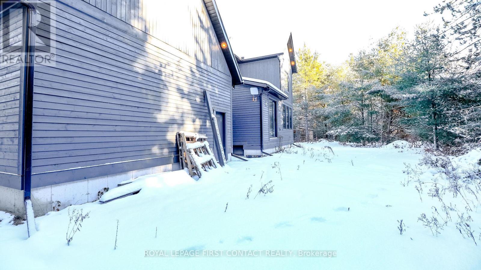 












4033 BOYD ROAD

,
Severn,




Ontario
L0K2B0

