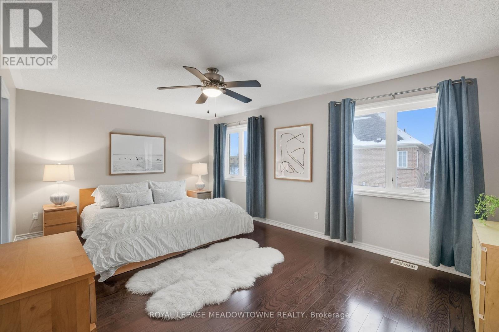 












355 GREENLEES CIRCLE

,
Milton,




Ontario
L9T0X2

