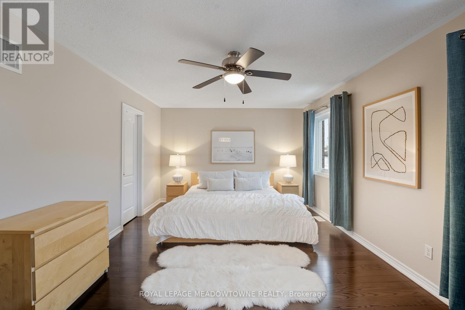 












355 GREENLEES CIRCLE

,
Milton,




Ontario
L9T0X2

