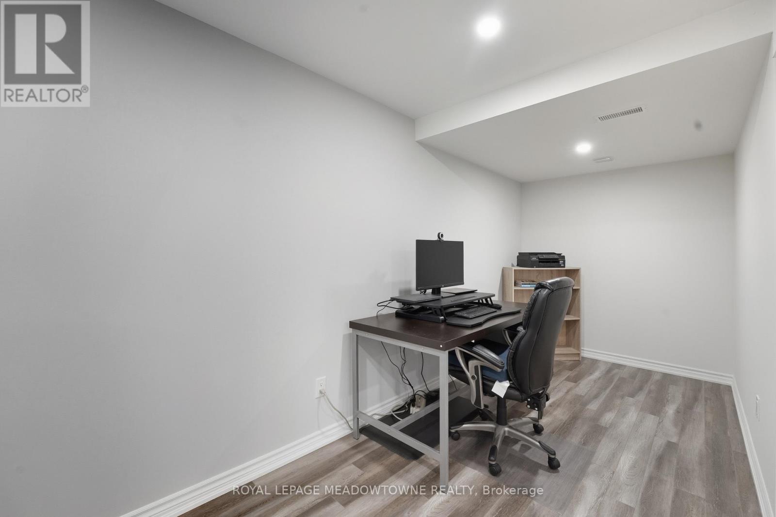 












355 GREENLEES CIRCLE

,
Milton,




Ontario
L9T0X2

