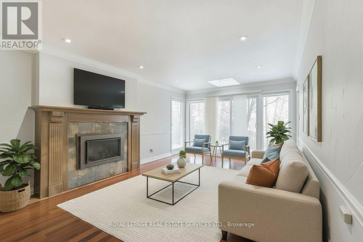 












4261 BRIDLEPATH TRAIL

,
Mississauga,




Ontario
L5L3K3

