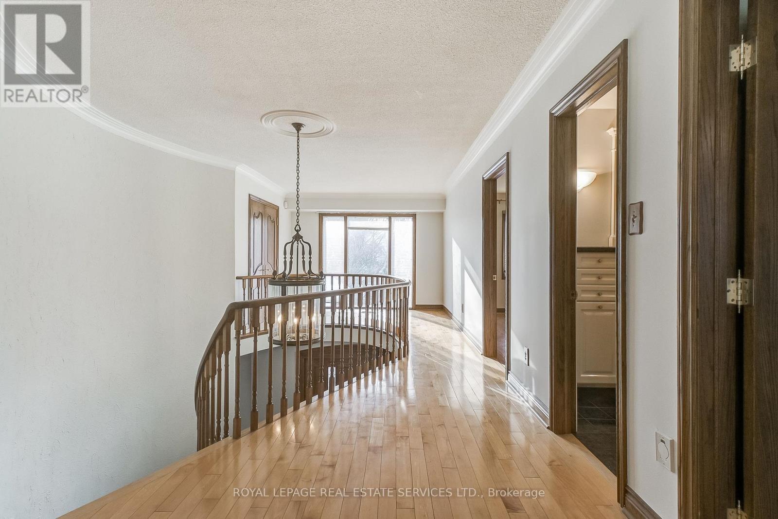 












4261 BRIDLEPATH TRAIL

,
Mississauga,




Ontario
L5L3K3

