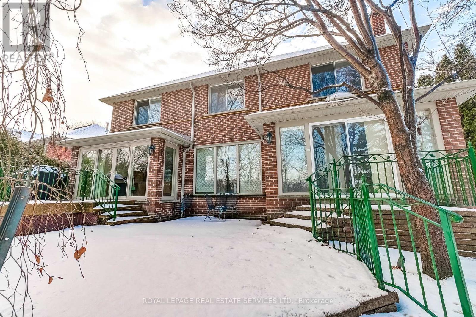 












4261 BRIDLEPATH TRAIL

,
Mississauga,




Ontario
L5L3K3

