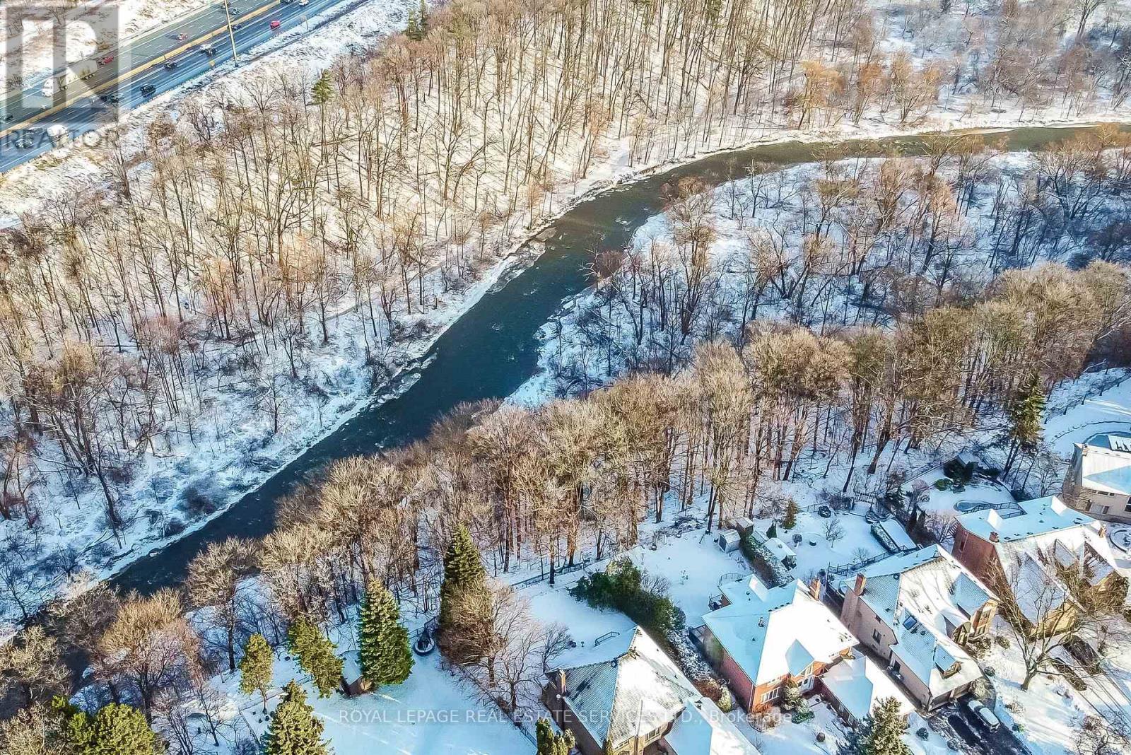 












4261 BRIDLEPATH TRAIL

,
Mississauga,




Ontario
L5L3K3

