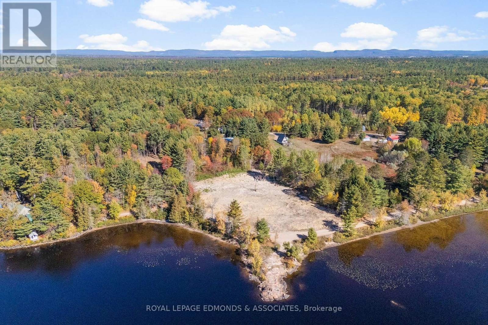 












LT 9 RANTZ ROAD

,
Petawawa,







Ontario
K8H2W8

