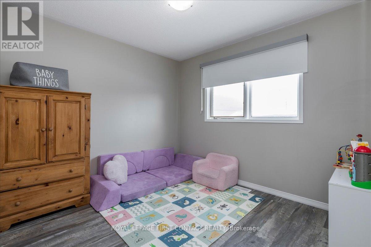 












193 PICKETT CRESCENT

,
Barrie,




Ontario
L4N8C2

