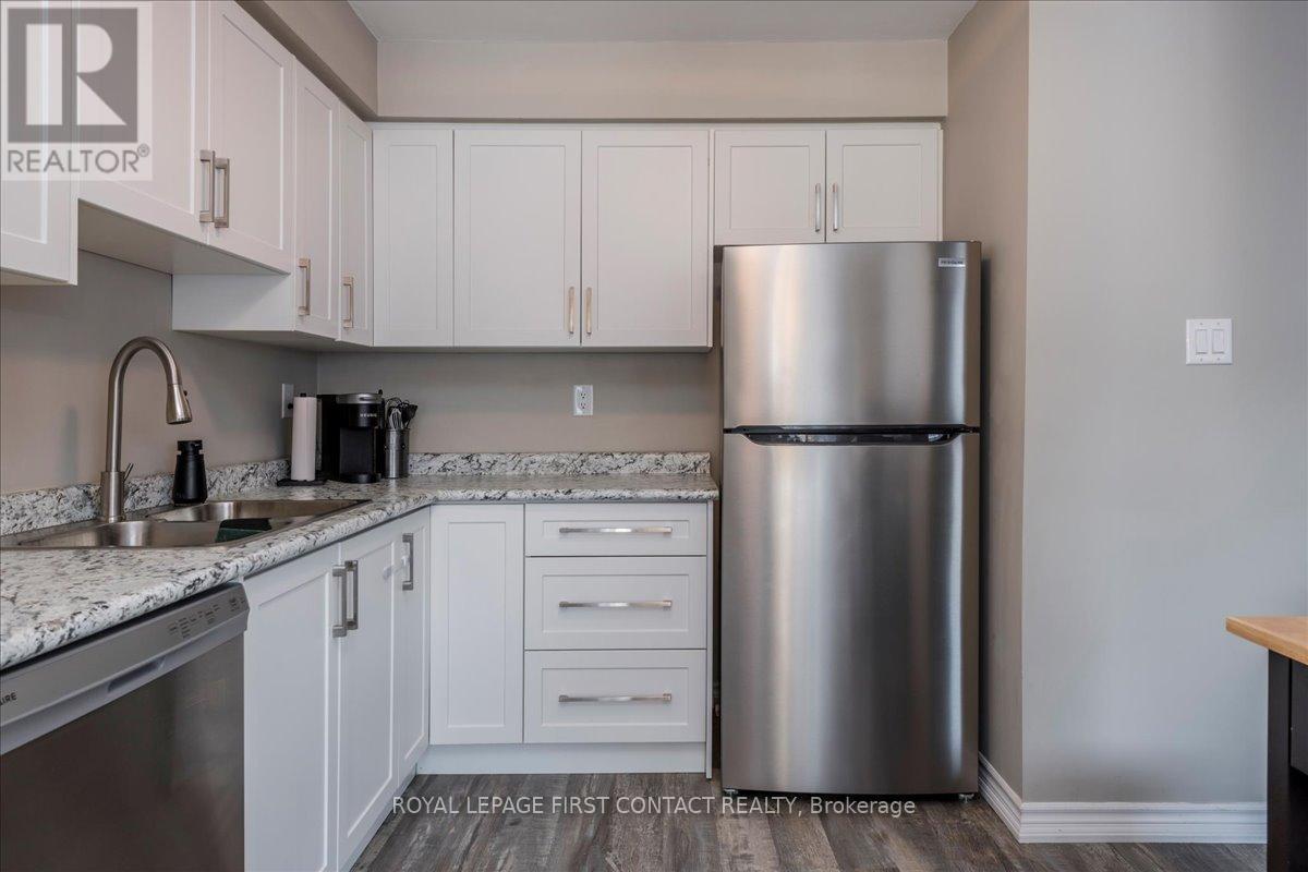 












193 PICKETT CRESCENT

,
Barrie,




Ontario
L4N8C2

