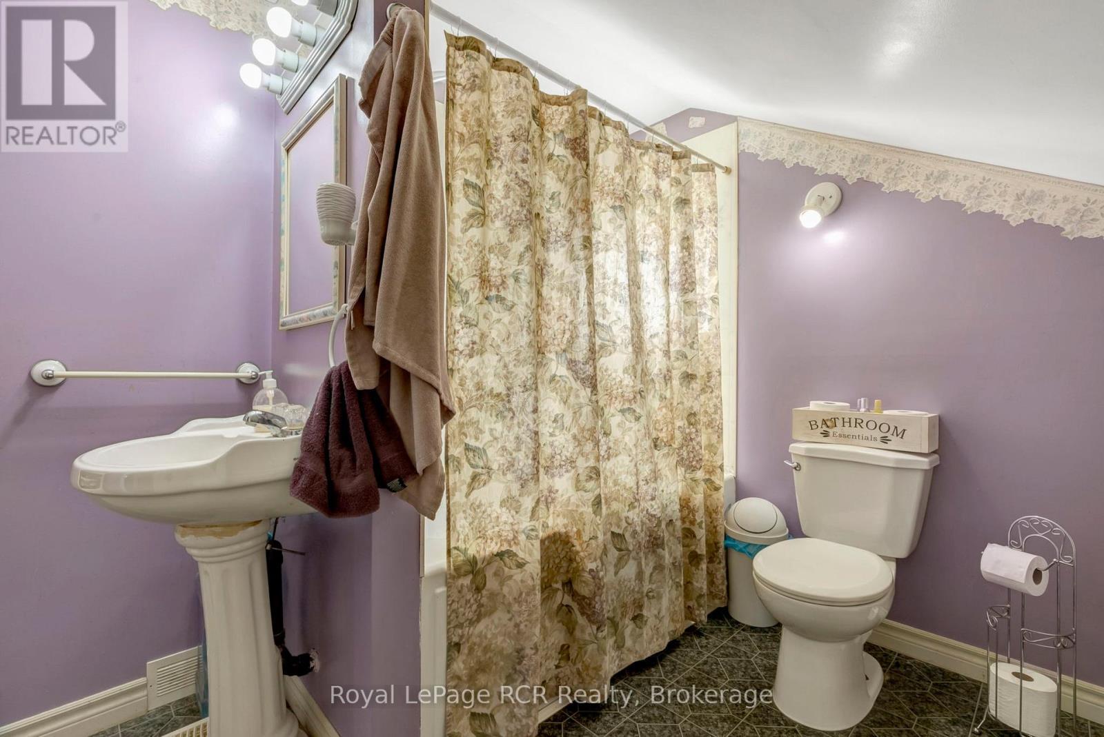 












181 COUNCIL ROAD

,
South Bruce,




Ontario
N0G1W0

