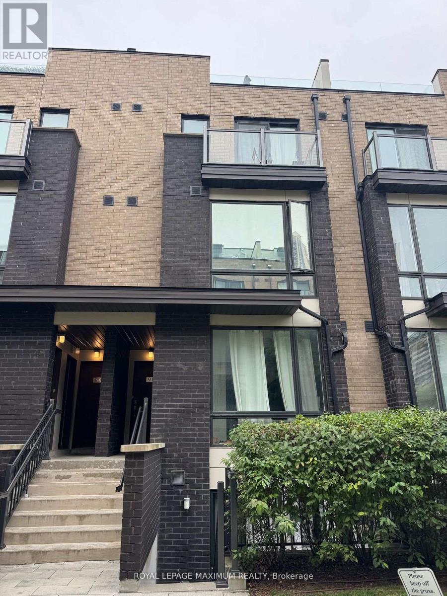 












92 - 30 FIELDWAY ROAD

,
Toronto,




Ontario
M8Z0E3

