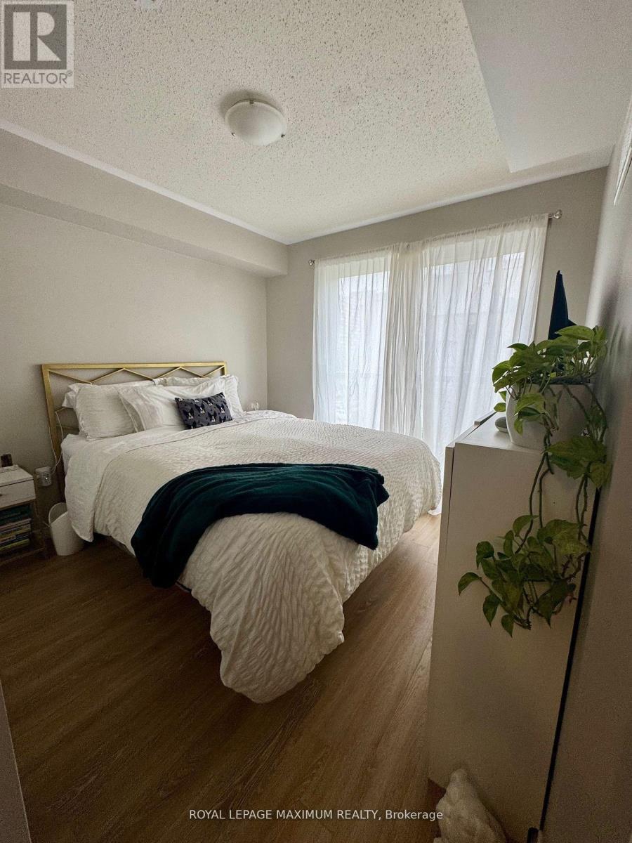 












92 - 30 FIELDWAY ROAD

,
Toronto,




Ontario
M8Z0E3

