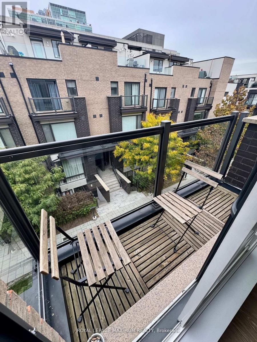 












92 - 30 FIELDWAY ROAD

,
Toronto,




Ontario
M8Z0E3

