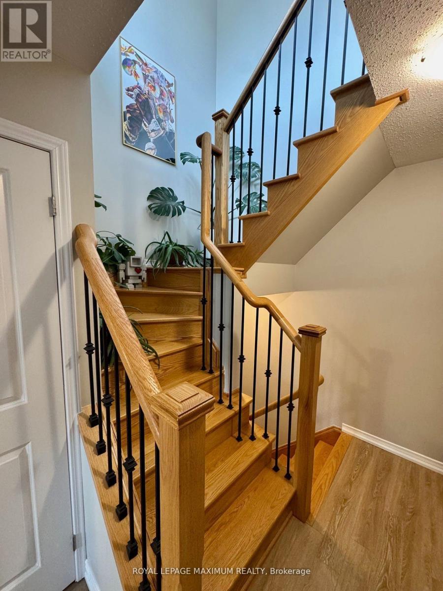 












92 - 30 FIELDWAY ROAD

,
Toronto,




Ontario
M8Z0E3

