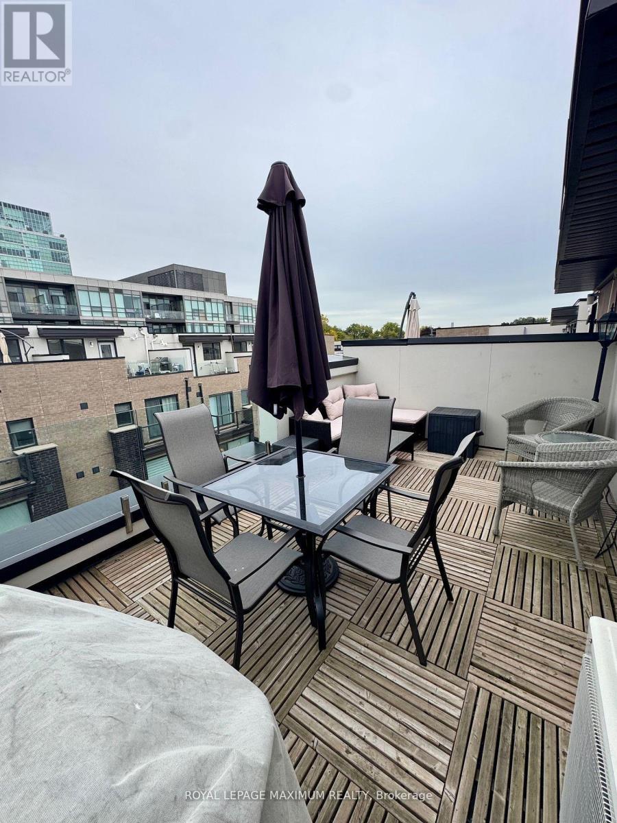 












92 - 30 FIELDWAY ROAD

,
Toronto,




Ontario
M8Z0E3

