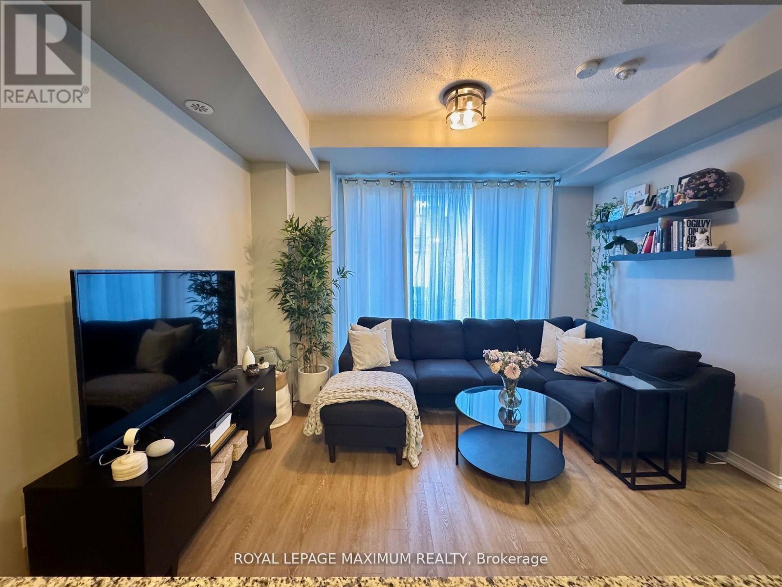 












92 - 30 FIELDWAY ROAD

,
Toronto,




Ontario
M8Z0E3

