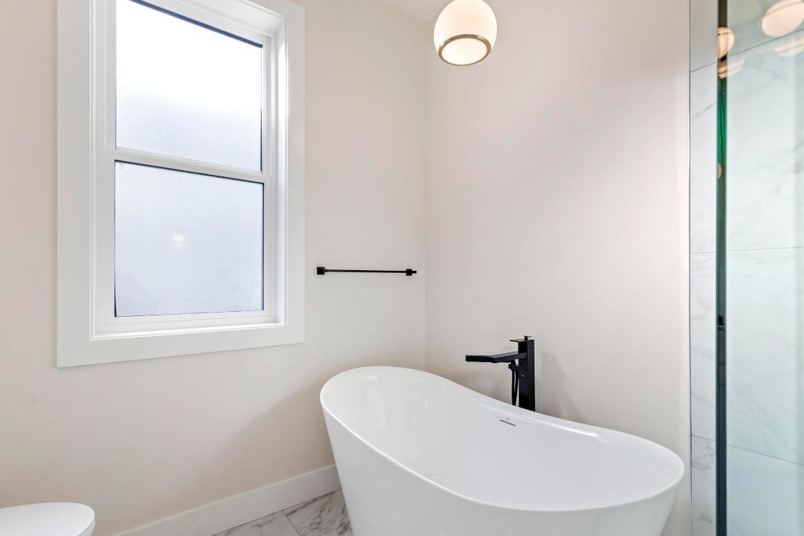 









3741


Astoria

Drive,
West Kelowna,




BC
V4T 0B1

