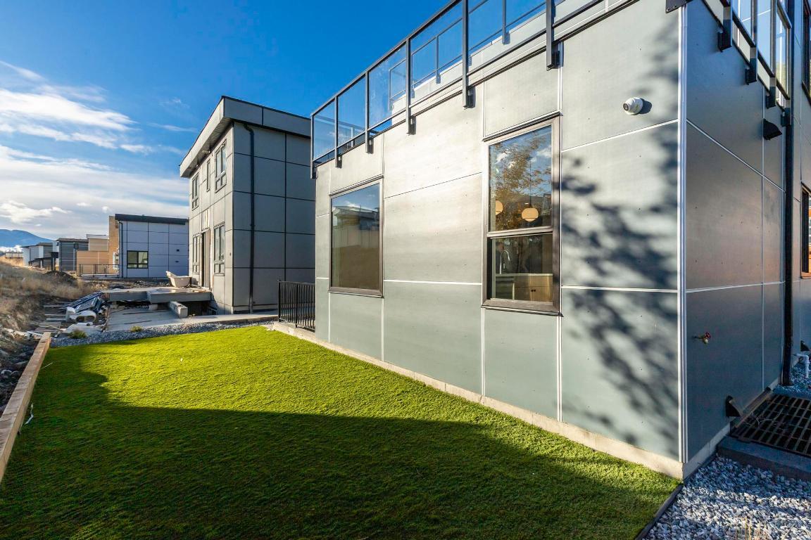 









3741


Astoria

Drive,
West Kelowna,




BC
V4T 0B1

