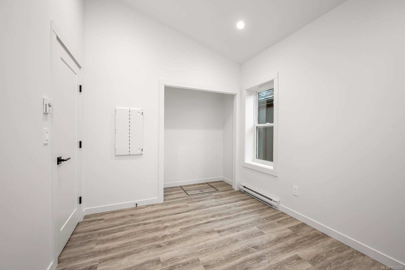 









3025


Royston

Rd, 41,
Cumberland,




BC
V0R 1S0

