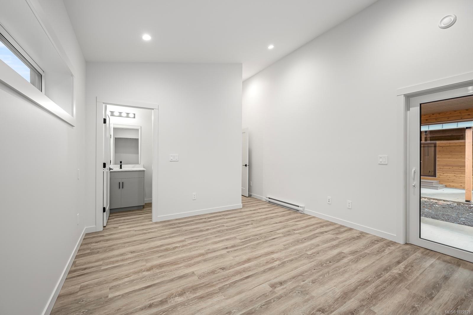 









3025


Royston

Rd, 41,
Cumberland,




BC
V0R 1S0

