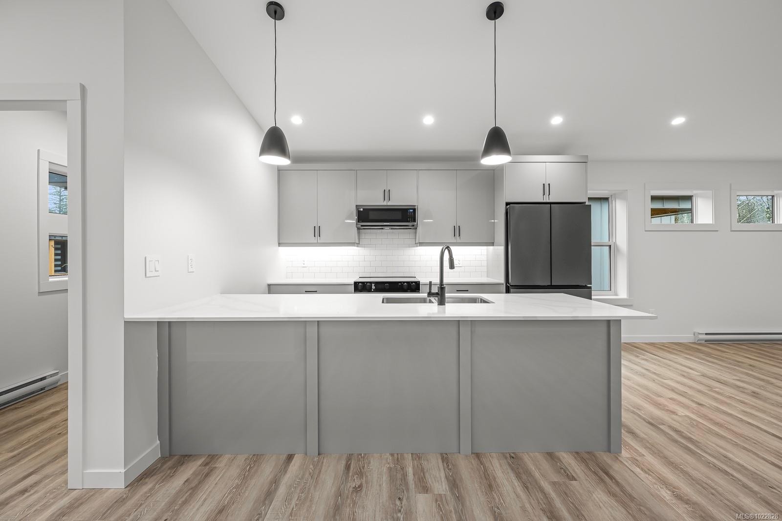 









3025


Royston

Rd, 41,
Cumberland,




BC
V0R 1S0

