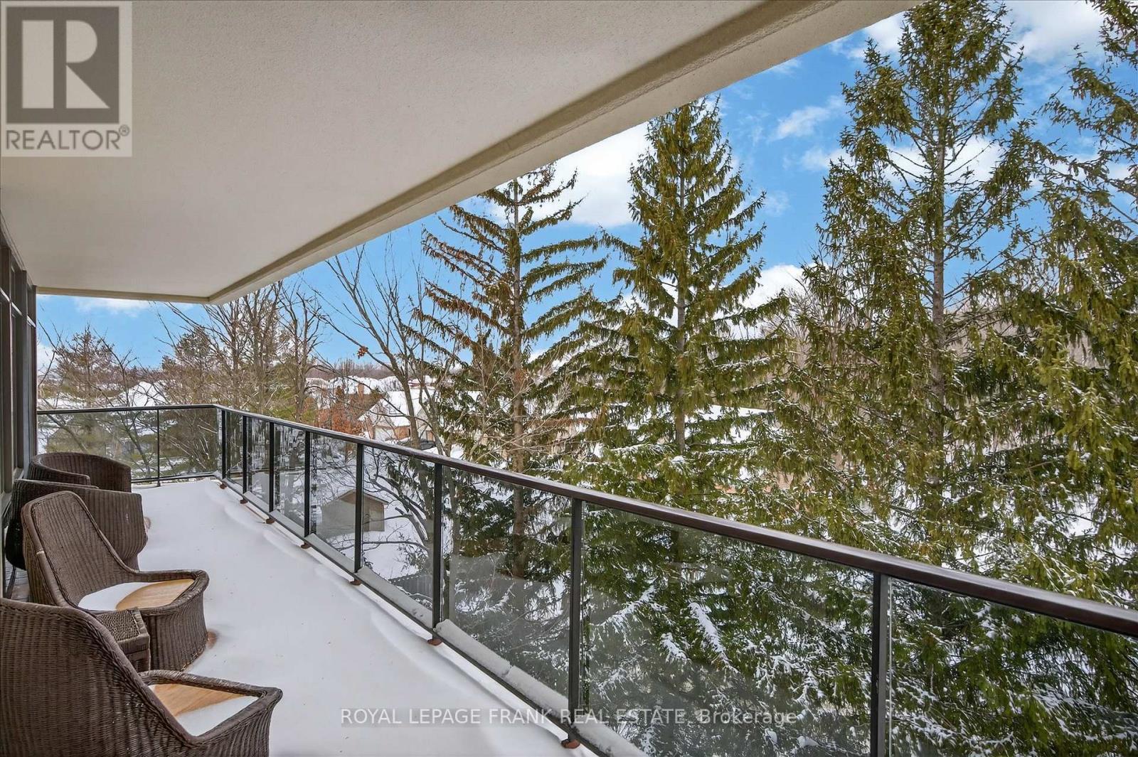 












502 - 1818 CHERRYHILL ROAD

,
Peterborough (Monaghan Ward 2),




Ontario
K9K1S6

