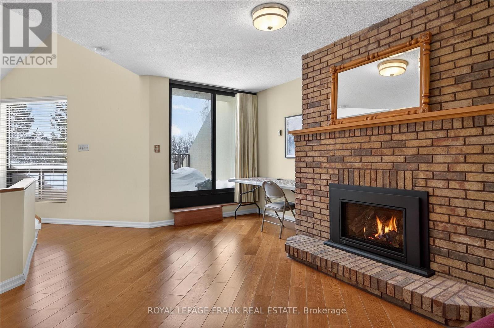 












502 - 1818 CHERRYHILL ROAD

,
Peterborough (Monaghan Ward 2),




Ontario
K9K1S6

