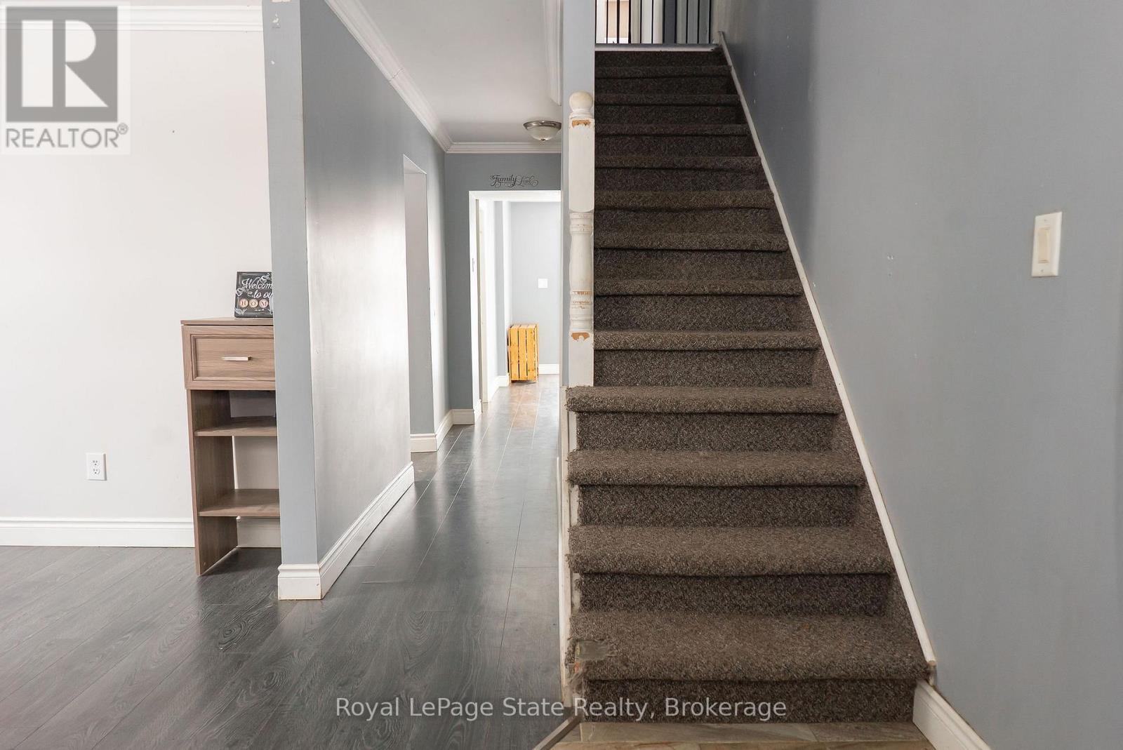 












16 FRANKLIN STREET

,
Welland (Broadway),




Ontario
L3C1R7

