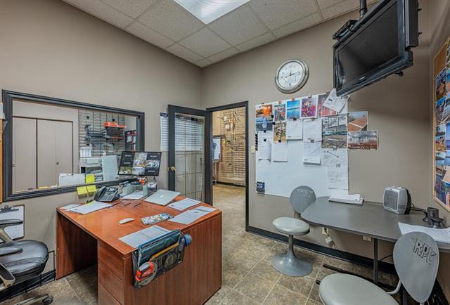 









80


Archibald

ST,
Winnipeg,




MB
R2J 0V8

