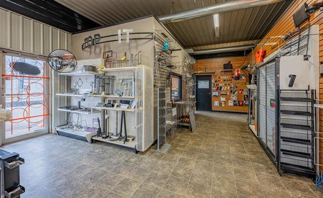 









80


Archibald

ST,
Winnipeg,




MB
R2J 0V8

