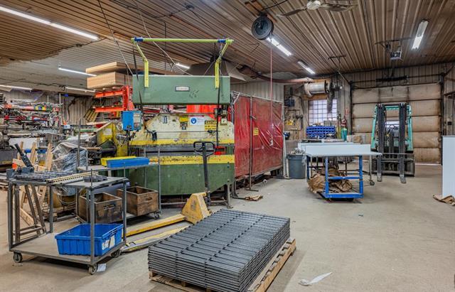 









80


Archibald

ST,
Winnipeg,




MB
R2J 0V8

