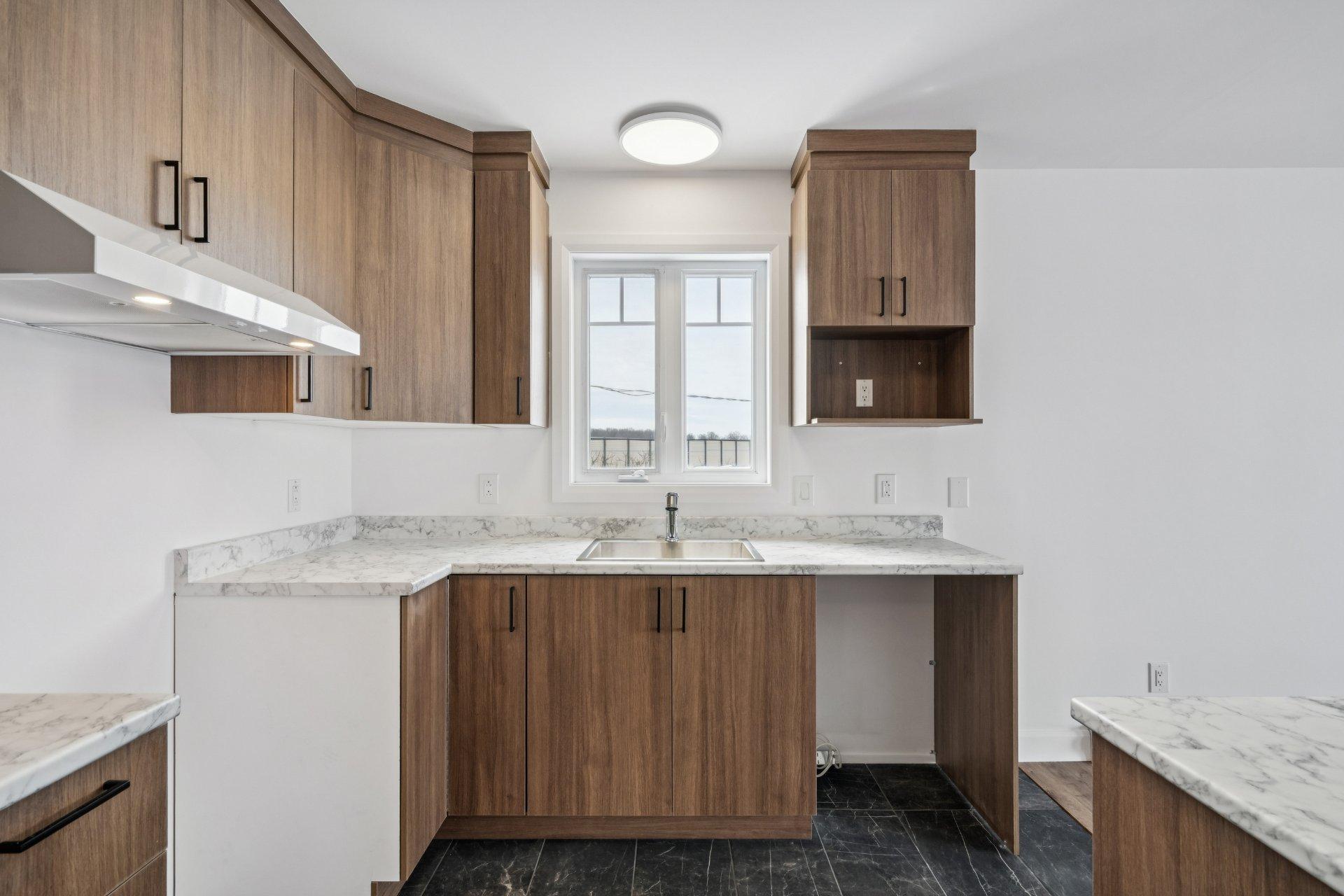 









91


Rue du Ruisseau

, 8,
Salaberry-de-Valleyfield,




QC
J6S0G8

