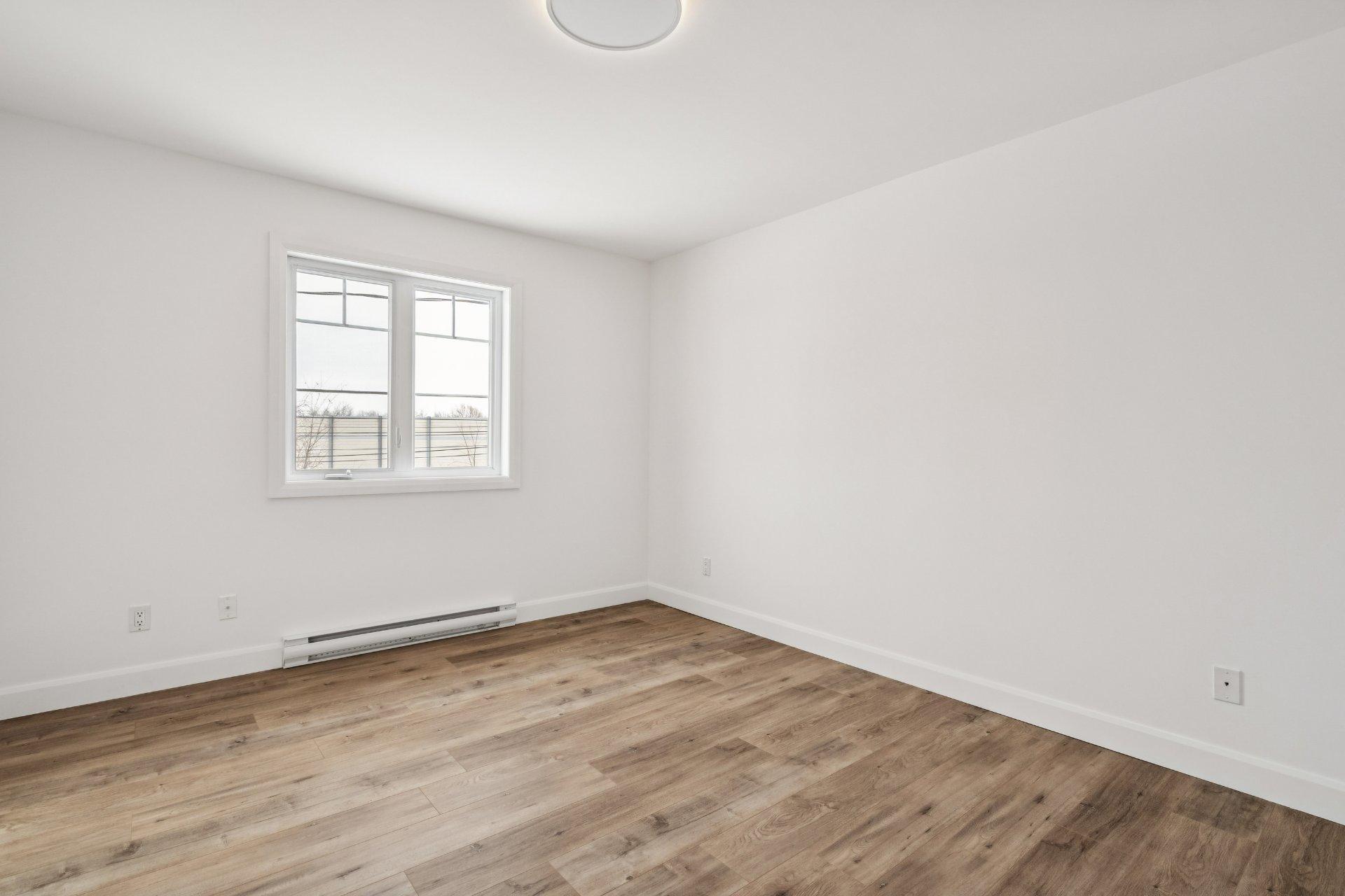 









91


Rue du Ruisseau

, 8,
Salaberry-de-Valleyfield,




QC
J6S0G8

