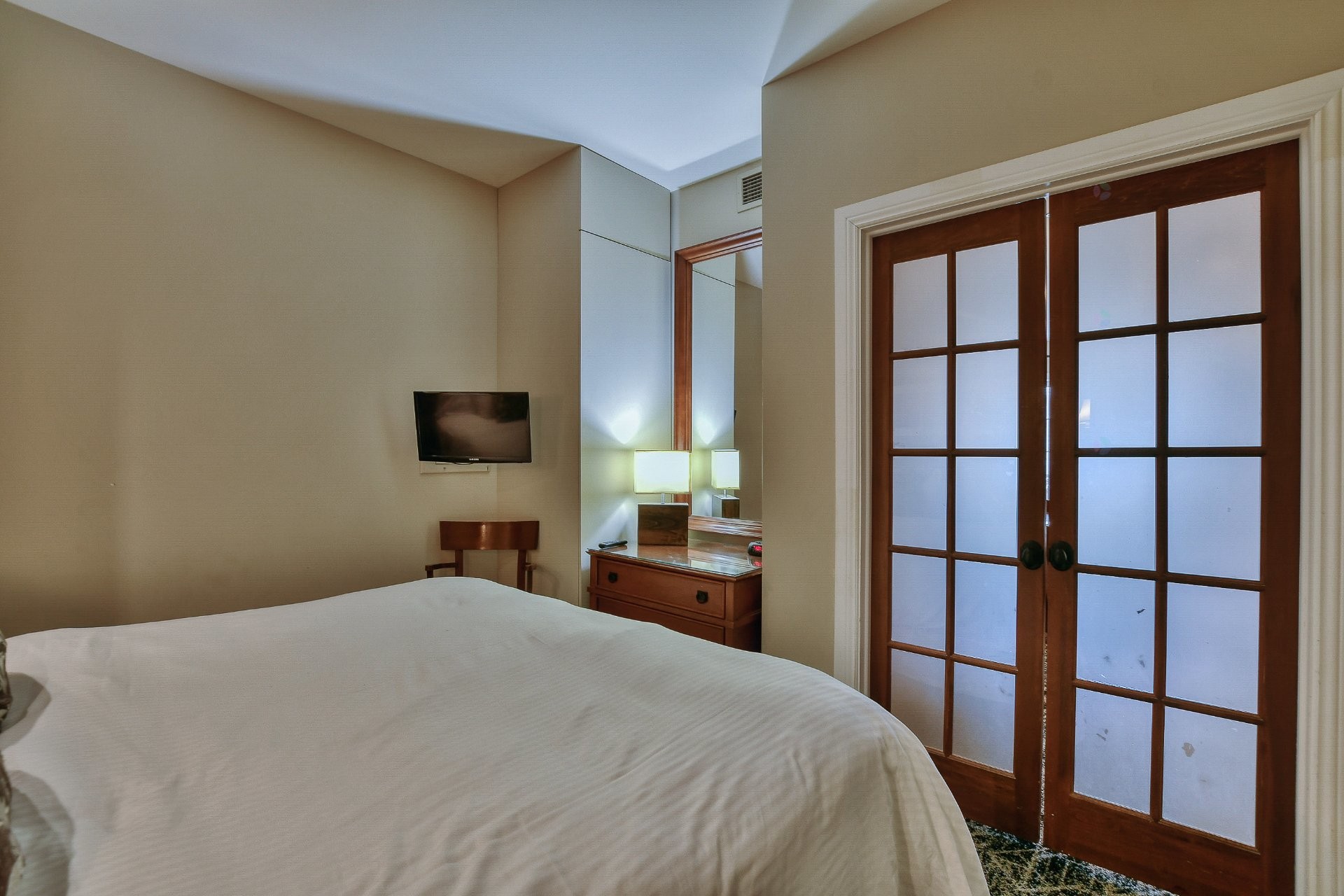 









6385


Mtée Ryan

, 214,
Mont-Tremblant,




QC
J8E1S5

