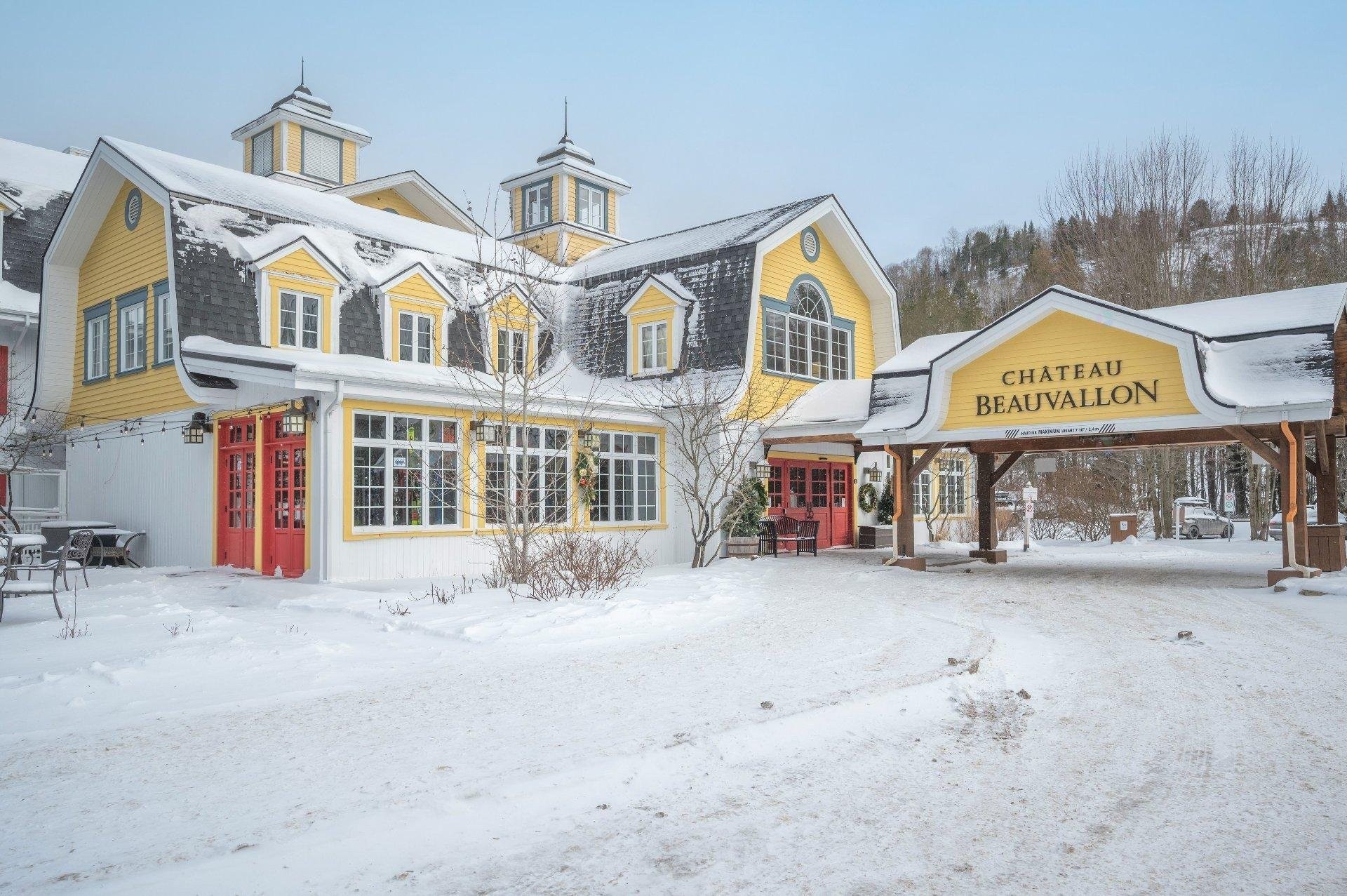 









6385


Mtée Ryan

, 214,
Mont-Tremblant,




QC
J8E1S5

