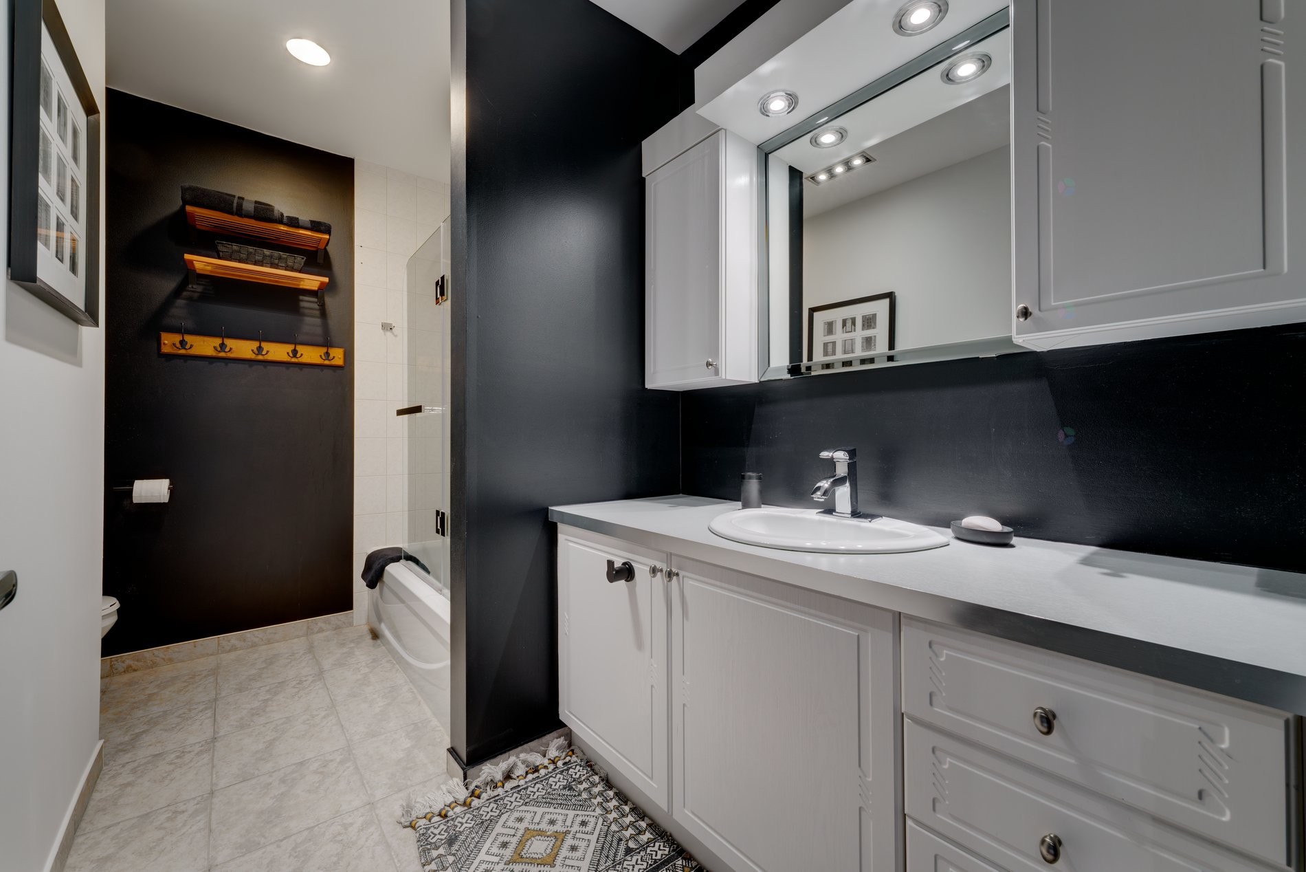 









320


Rue du Bord-de-l'Eau O.

, 304,
Longueuil (Le Vieux-Longueuil),




QC
J4H4B2

