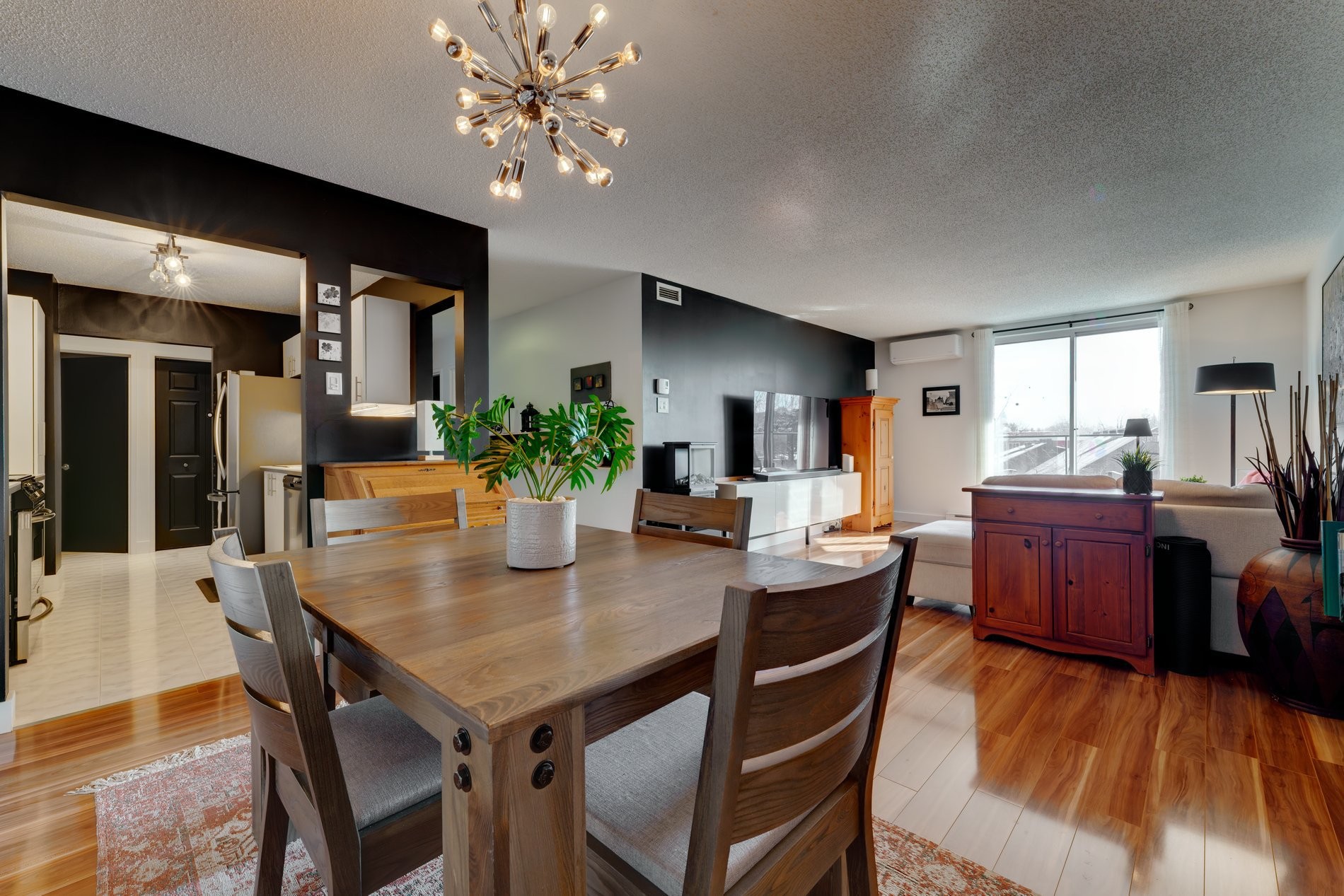 









320


Rue du Bord-de-l'Eau O.

, 304,
Longueuil (Le Vieux-Longueuil),




QC
J4H4B2

