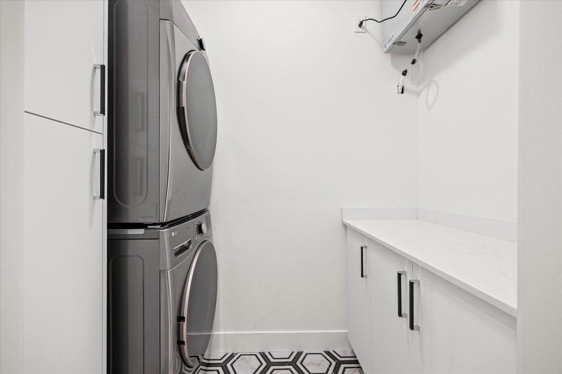 









840


Grenfell

Avenue, 3,
Kelowna,




BC
V1Y 5J4

