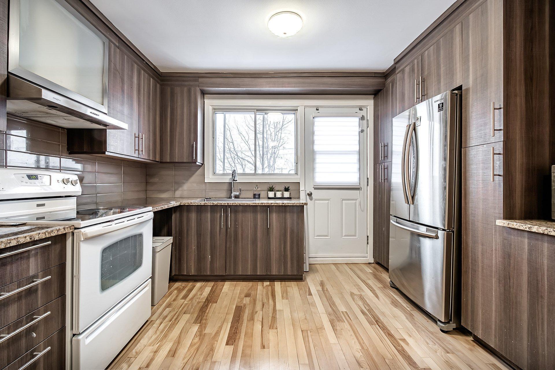 









11600


Boul. Langelier

, 7,
Montréal (Montréal-Nord),




QC
H1G3L8

