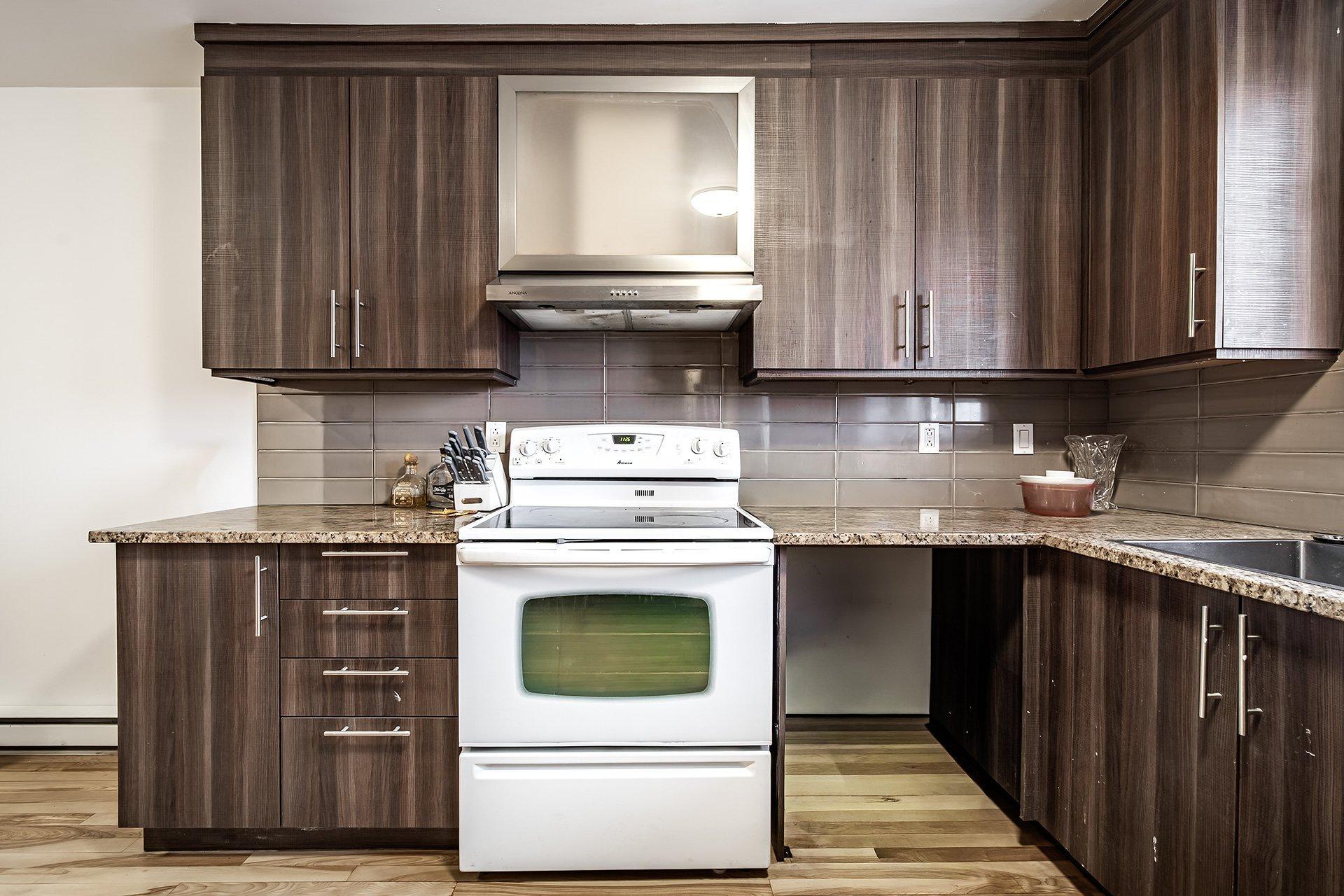 









11600


Boul. Langelier

, 7,
Montréal (Montréal-Nord),




QC
H1G3L8

