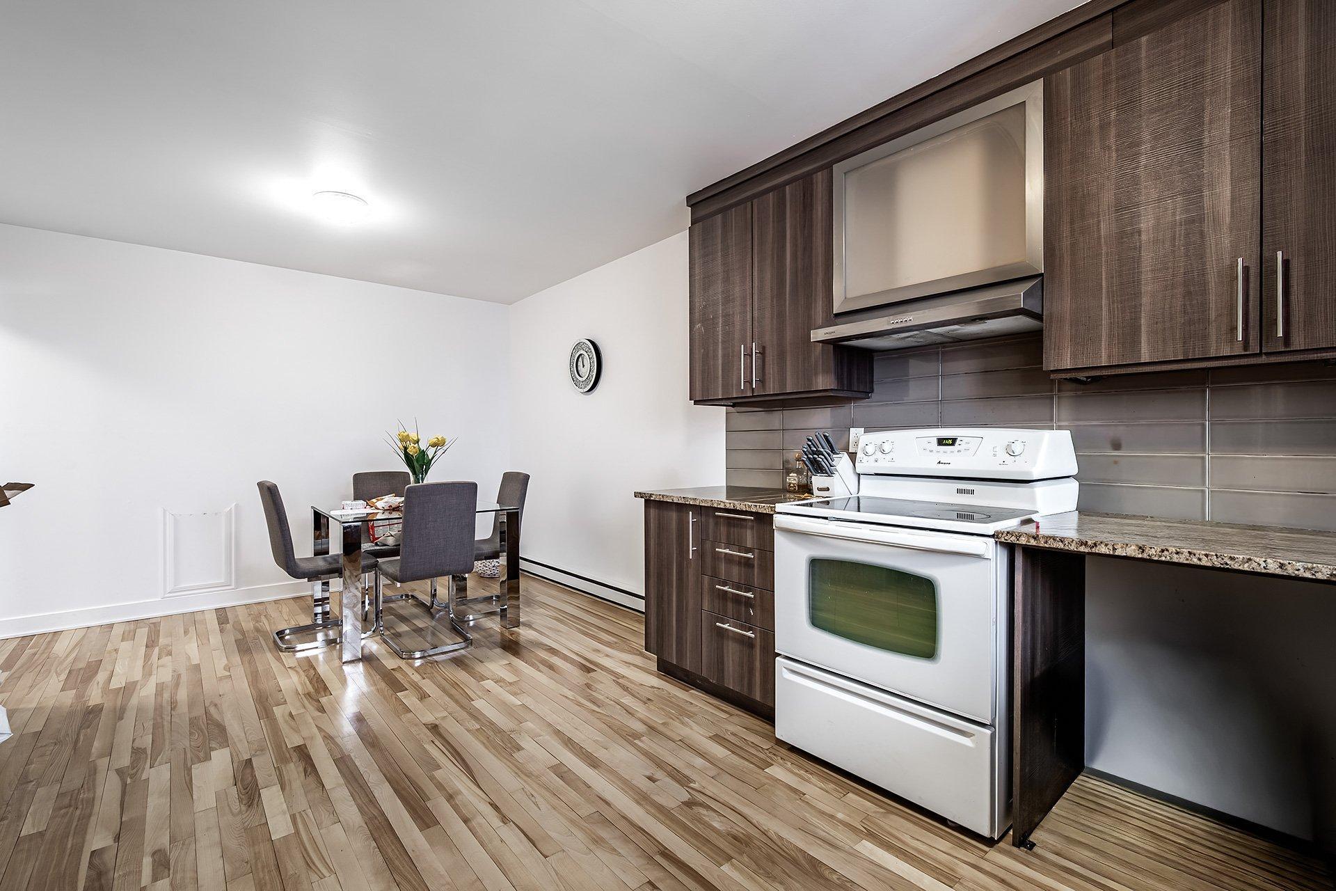 









11600


Boul. Langelier

, 7,
Montréal (Montréal-Nord),




QC
H1G3L8

